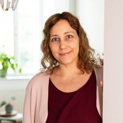 Portrait von Christina Jungwirth, Leiterin des Zentrum Pro:You